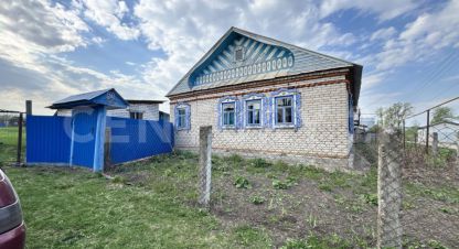 Купить дом 1 комнатную, 80.4 кв. м. Фотография №1 Продам дом 1 комнатный с общей площадью 80.4м2, на улице Ленина ул, г. Яманаки д, Чувашия респ., Россия, агентство CENTURY 21 Россия. Фотография №1