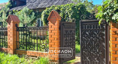 Купить дом 5-ти комнатную, 62 кв. м. Фотография №1 Продам дом 5-ти комнатный с общей площадью 62м2, на улице Советская ул, Центральный район, г. Курск, Курская обл., Россия, агентство Эпсилон - недвижимость. Фотография №1