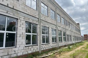 Продам офисное помещение с общей площадью 1500м2, на улице Красных зорь, г. Обнинск, Калужская обл., Россия, агентство CENTURY 21 Россия Продам офисное помещение с общей площадью 1500м2, на улице Красных зорь, г. Обнинск, Калужская обл., Россия, агентство CENTURY 21 Россия