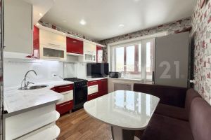 Продам квартиру 3-х комнатную с общей площадью 76.2м2, 5/5 эт., на улице Семенова ул, г. Новочебоксарск, Чувашия респ., Россия, агентство CENTURY 21 Россия Продам квартиру 3-х комнатную с общей площадью 76.2м2, 5/5 эт., на улице Семенова ул, г. Новочебоксарск, Чувашия респ., Россия, агентство CENTURY 21 Россия