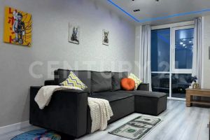 Продам квартиру 2-х комнатную с общей площадью 52.8м2, 12/22 эт., на улице Калинина ул, г. Чебоксары, Чувашия респ., Россия, агентство CENTURY 21 Россия
