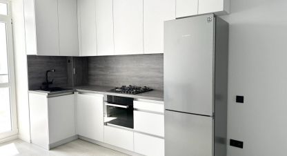 Купить квартиру 1 комнатную, 45 кв. м. Фотография №1 Продам квартиру 1 комнатную с общей площадью 45м2, 7/9 эт., на улице Вул григорія левченка, Шевченковский (октябрьский) район, г. Полтава , Полтавская обл., Украина, агентство АН Галерея недвижимости. Фотография №1